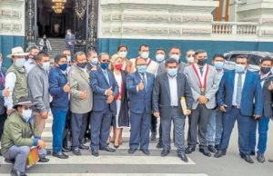 Solicitan Alcaldes de Arequipa que Gobierno rinda cuentas